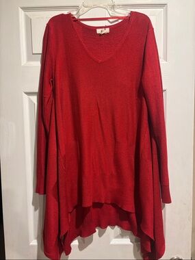 Cupio long sleeve high low sweater red metallic M